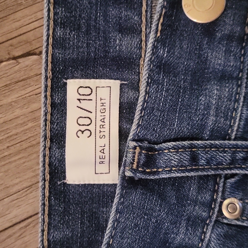 Gap - Picture 2 of 4